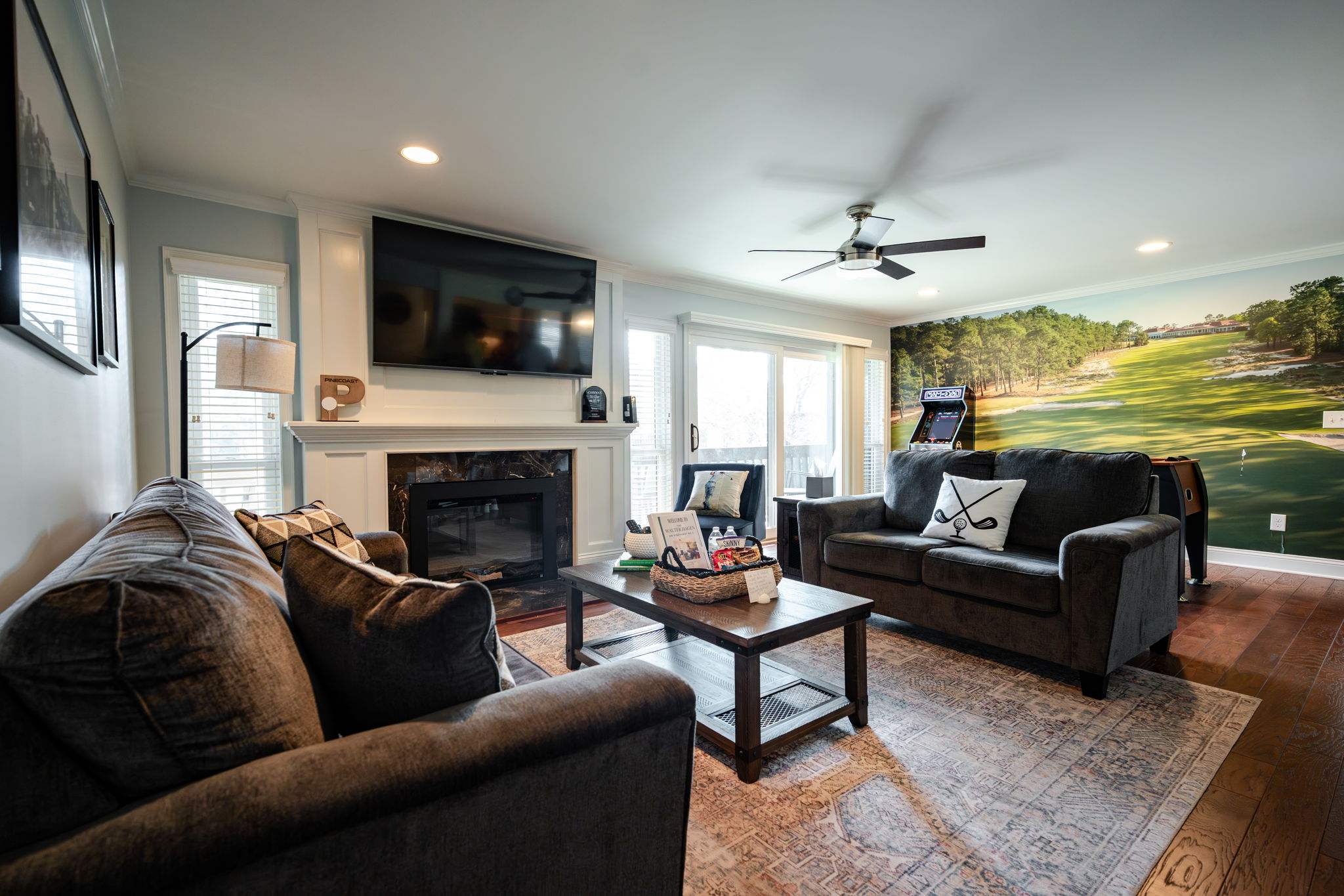 Living room inside Walter Hagen