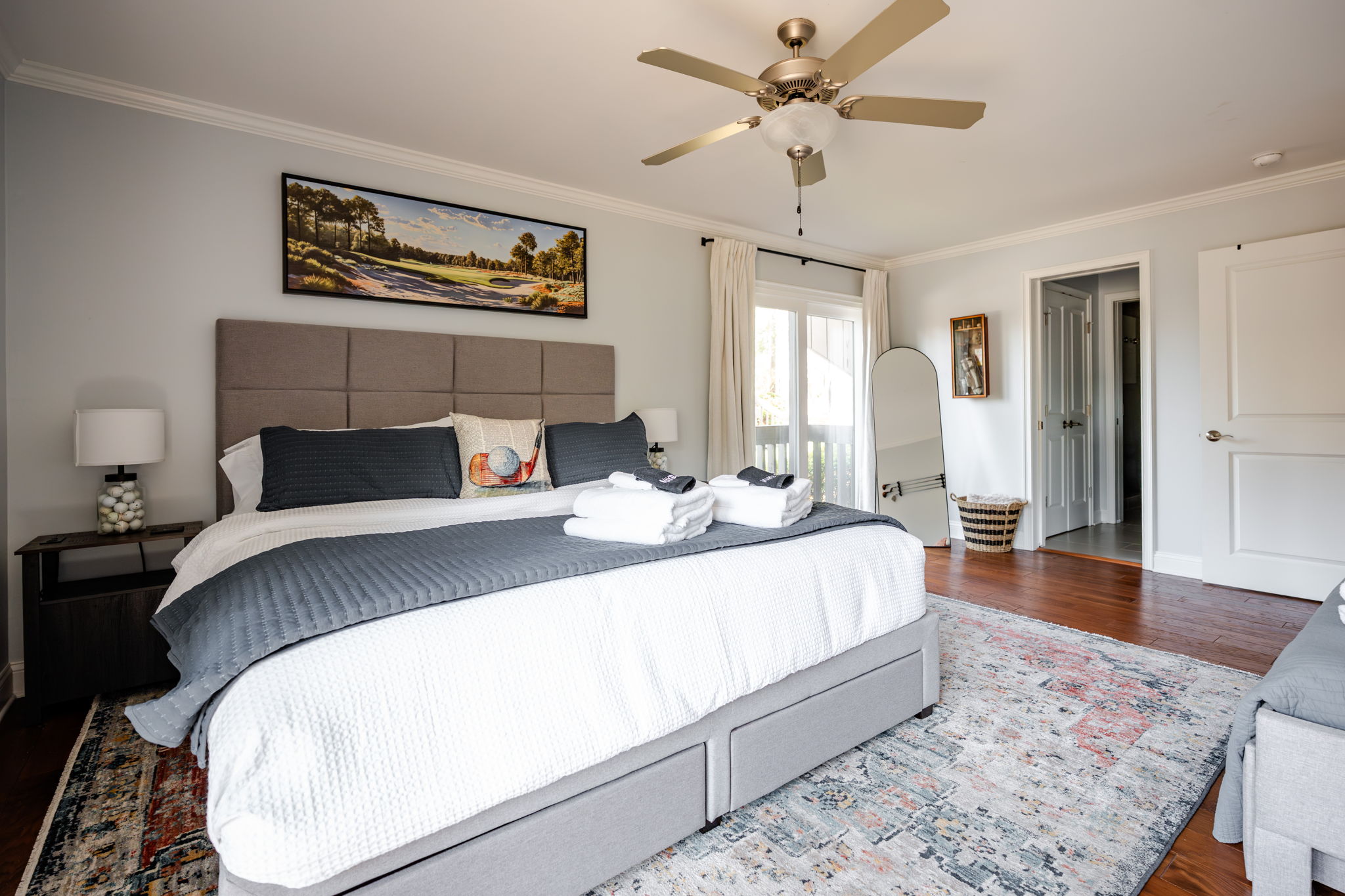 King Bed in Walter Hagen